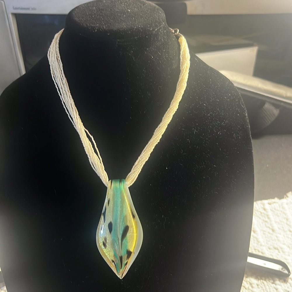 murano glass pendant beaded necklace Women’s Size 19” Long